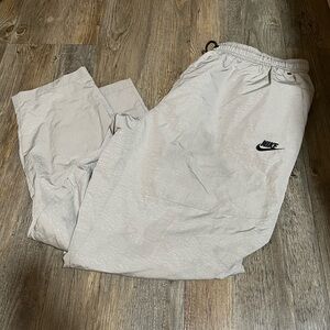 Nike Men's Light Gray Joggers
